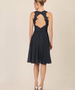 Younglomax.shop4c6c788f27 2