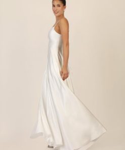 Younglomax.shop95e0fbef12 1