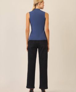 Younglomax.shop9b799e7afd 3