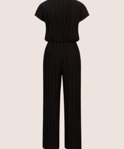 Younglomax.shopd6a6bdd5b8 4